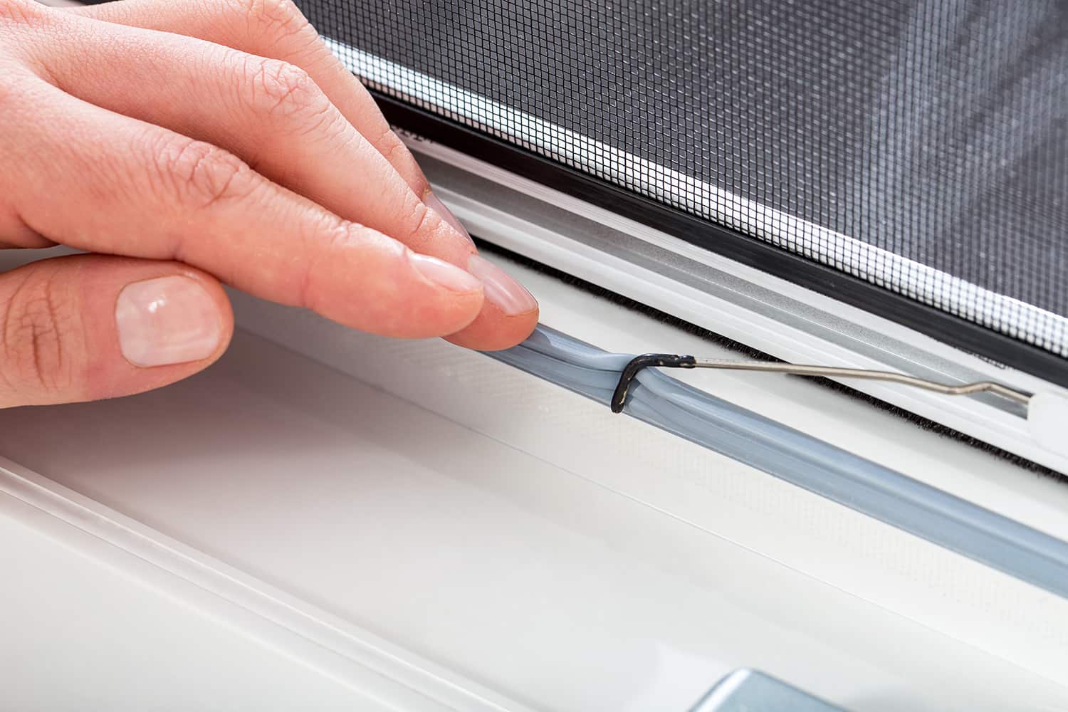 Fliegengitter Fenster "FLEX", flächenversetzte Fenster - Alurahmen - Zuschnitt