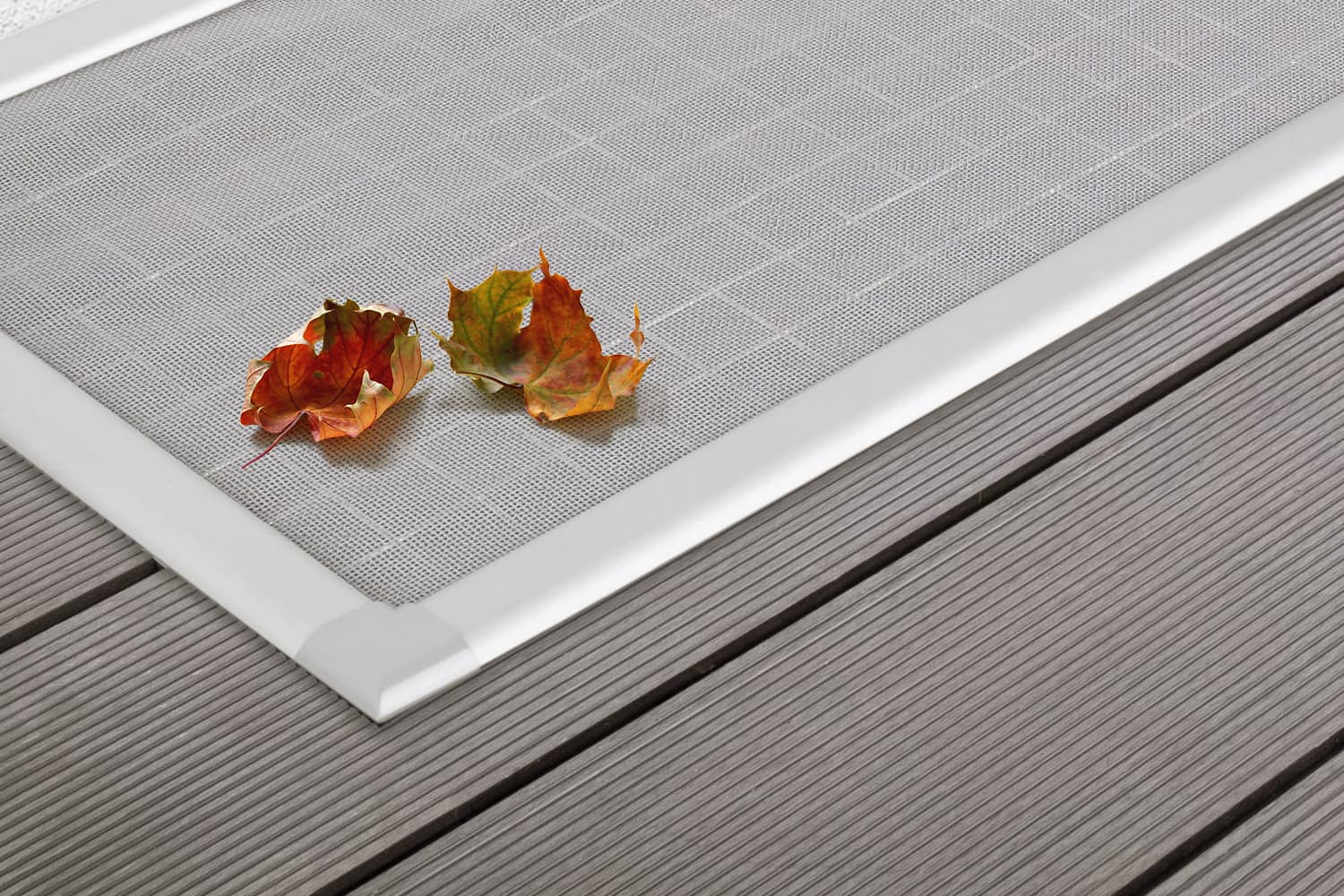 Lichtschachtabdeckung "COMFORT", grauer Rahmen - Haustiergewebe aus Fiberglas