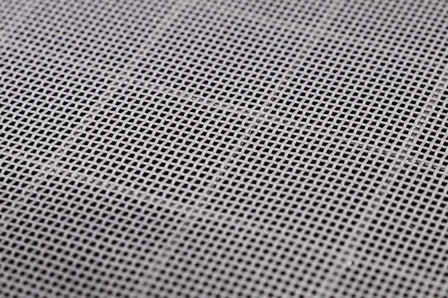 Lichtschachtabdeckung "COMFORT", grauer Rahmen - Haustiergewebe aus Fiberglas